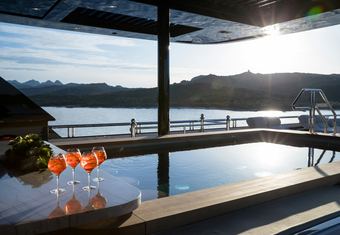 Starfire yacht charter lifestyle
                        